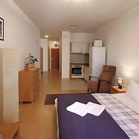 Apartment Opera *