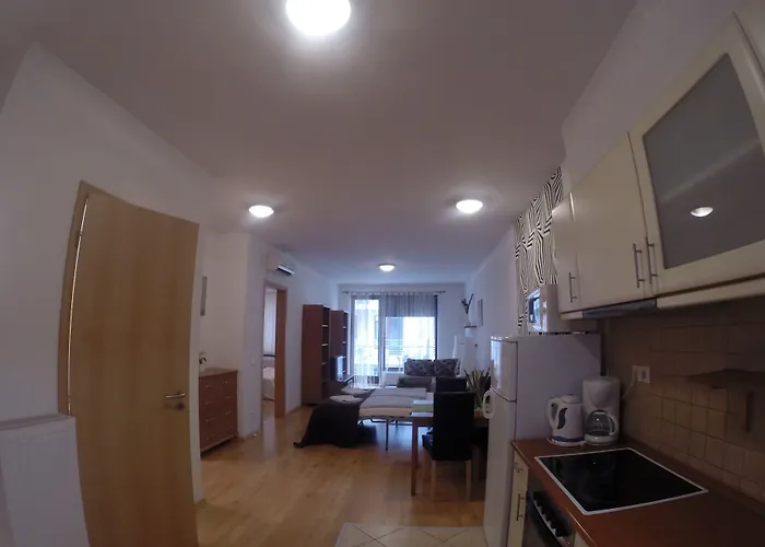 Opera アパート *