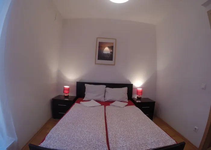 Διαμέρισμα Opera *